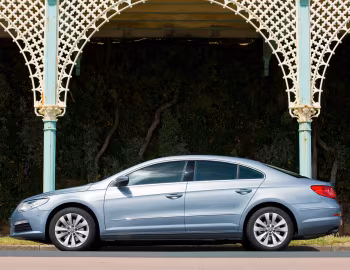 Volkswagen Passat CC [UK-spec] '2008–11