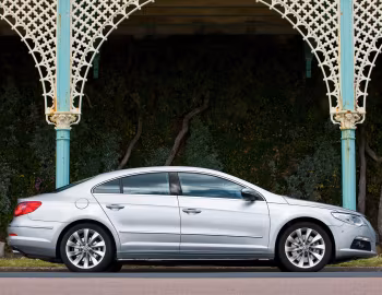 Volkswagen Passat CC GT [UK-spec] '2008–11
