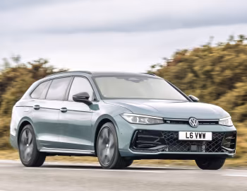 Volkswagen Passat eHybrid Estate "Black Edition" [UK-spec] (B9) '2025–pr.