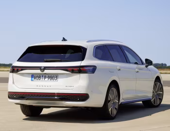 Volkswagen Passat eHybrid Variant R-Line [Worldwide] (B9) '2024–pr.