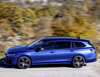 Volkswagen Passat eHybrid Variant R-Line [Worldwide] (B9) '2024–pr.