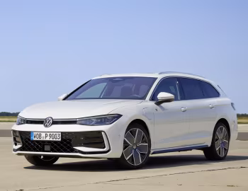 Volkswagen Passat eHybrid Variant R-Line [Worldwide] (B9) '2024–pr.