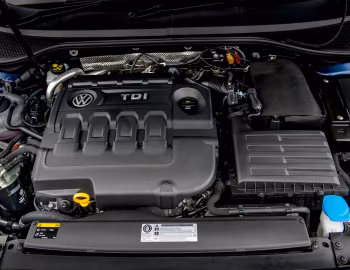 Bajo el capó Volkswagen Passat Estate BlueMotion [UK-spec] (B8) '2015–19