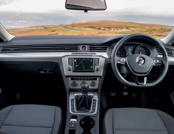 Panel frontal Volkswagen Passat Estate BlueMotion [UK-spec] (B8) '2015–19