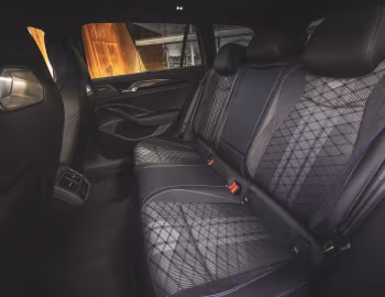 Intérieur Volkswagen Passat Estate R-Line [UK-spec] (B9) '2024–pr.