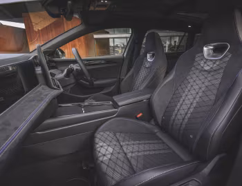 Intérieur Volkswagen Passat Estate R-Line [UK-spec] (B9) '2024–pr.