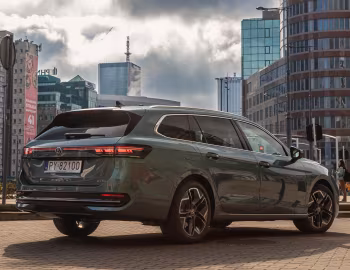 Volkswagen Passat eTSI Variant Elegance [Worldwide] '2024–pr.