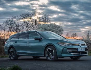 Volkswagen Passat eTSI Variant Elegance [Worldwide] '2024–pr.
