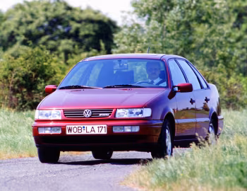 Volkswagen Passat GL VR6 Limousine [EU-spec] (B4) '10.1993–09.1996