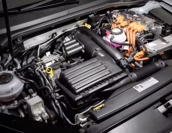 Bajo el capó Volkswagen Passat GTE Variant [Worldwide] (B8) '2019–23