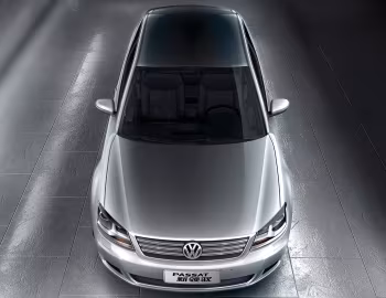 Volkswagen Passat Lingyu '2009–11