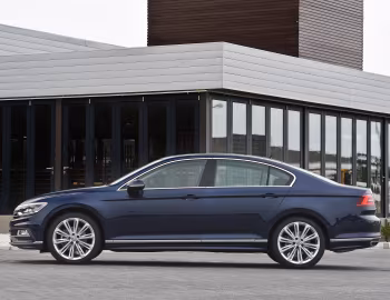 Volkswagen Passat R-Line [South Africa] (B8) '2015–19