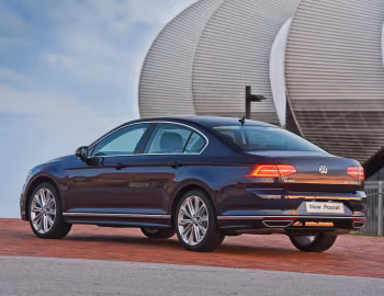 Volkswagen Passat R-Line [South Africa] (B8) '2015–19