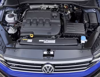 Bajo el capó Volkswagen Passat R-Line Variant [Worldwide] (B8) '2019–23