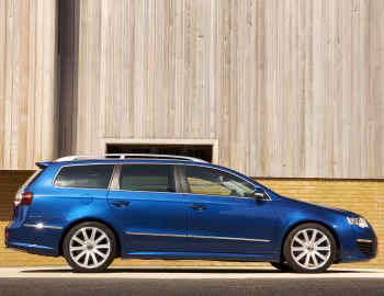 Volkswagen Passat R36 Estate [UK-spec] (B6) '2007–10
