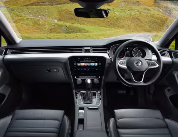 Panel frontal Volkswagen Passat SEL [UK-spec] (B8) '2019–22