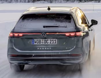 Volkswagen Passat TDI 4MOTION Variant [Worldwide] '2025–pr.