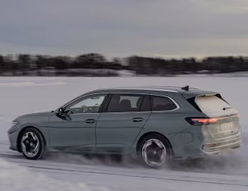 Volkswagen Passat TDI 4MOTION Variant [Worldwide] '2025–pr.