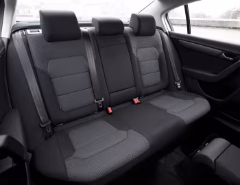 Interior Volkswagen Passat TDI BlueMotion [UK-spec] (B7) '2010–15