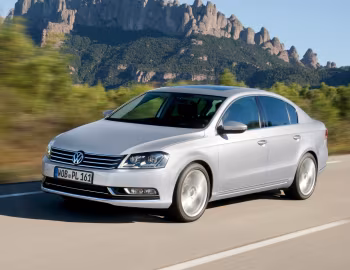 Volkswagen Passat TDI BlueMotion [Worldwide] (B7) '2010–13