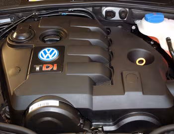 Bajo el capó Volkswagen Passat TDI Sedan [South Africa] (B5+) '2000–05