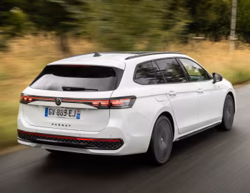 Volkswagen Passat TDI Variant R-Line [Worldwide] (B9) '2024–pr.