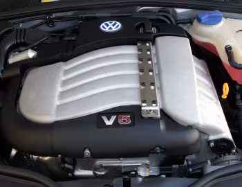 Bajo el capó Volkswagen Passat V5 Sedan [South Africa] (B5+) '2000–04