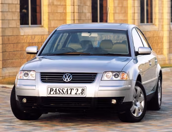 Volkswagen Passat V6 4MOTION Sedan [South Africa] (B5+) '2000–05