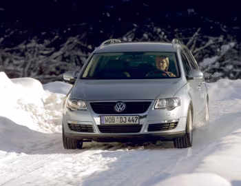 Volkswagen Passat 3.2 V6 FSI 4Motion Comfortline Variant [Worldwide] (B6) '2006–10
