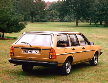 Volkswagen Passat Variant [EU-spec] (B2) '1981–85