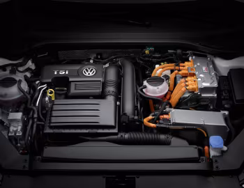 Bajo el capó Volkswagen Passat Variant GTE [Worldwide] (B8) '2015–19
