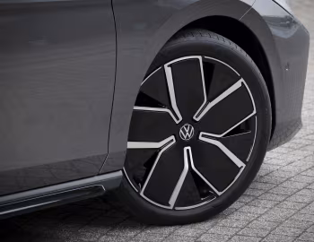 Volkswagen Passat Variant R-Line [Japan] (B9) '2024–pr.