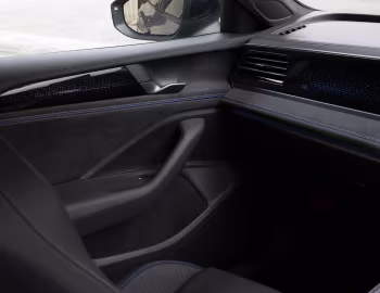 Interior Volkswagen Passat Variant R-Line [Japan] (B9) '2024–pr.