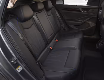 Interior Volkswagen Passat Variant R-Line [Japan] (B9) '2024–pr.