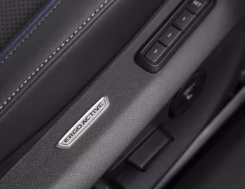 Interior Volkswagen Passat Variant R-Line [Japan] (B9) '2024–pr.