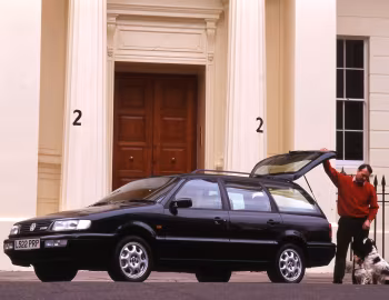 Volkswagen Passat VR6 Estate [UK-spec] (B4) '1993–97