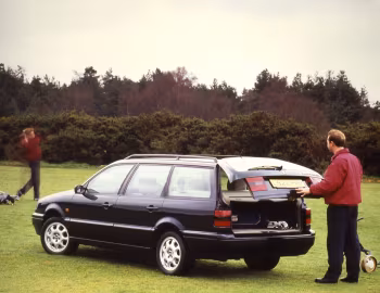 Volkswagen Passat VR6 Estate [UK-spec] (B4) '1993–97