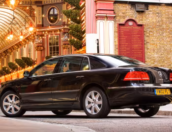 Volkswagen Phaeton 3.0 V6 TDI [UK-spec] (Typ 3D) '10.2010–05.2015