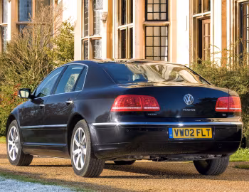 Volkswagen Phaeton 3.0 V6 TDI [UK-spec] (Typ 3D) '10.2010–05.2015