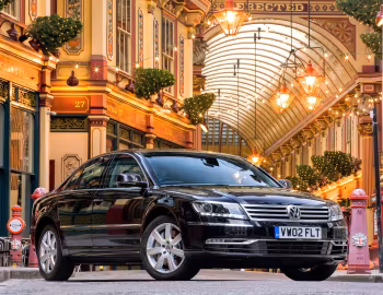 Volkswagen Phaeton 3.0 V6 TDI [UK-spec] (Typ 3D) '10.2010–05.2015