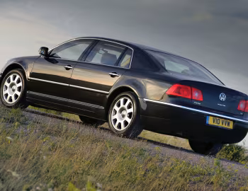 Volkswagen Phaeton V10 TDI [UK-spec] (Typ 3D) '12.2003–05.2006