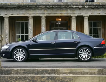 Volkswagen Phaeton V10 TDI [UK-spec] (Typ 3D) '12.2003–05.2006