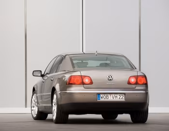 Volkswagen Phaeton 3.0 V6 TDI [Worldwide] (Typ 3D) '03.2007–03.2010