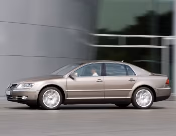 Volkswagen Phaeton 3.0 V6 TDI [Worldwide] (Typ 3D) '03.2007–03.2010