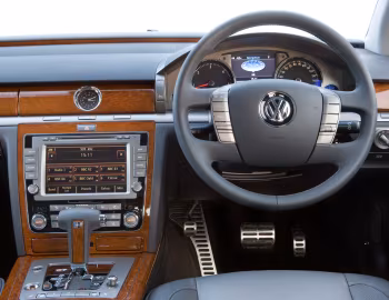 Interior Volkswagen Phaeton 3.0 V6 TDI [UK-spec] (Typ 3D) '10.2010–05.2015