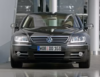 Volkswagen Phaeton 4.2 V8 [Worldwide] (Typ 3D) '03.2007–03.2010