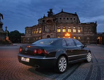 Volkswagen Phaeton 4.2 V8 [Worldwide] (Typ 3D) '03.2007–03.2010