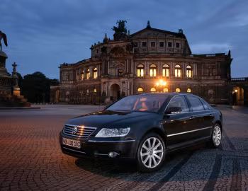 Volkswagen Phaeton 4.2 V8 [Worldwide] (Typ 3D) '03.2007–03.2010