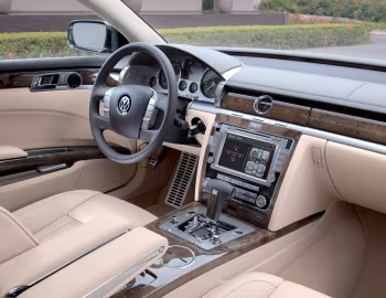 Interior Volkswagen Phaeton V8 Long [Worldwide] '2010–16