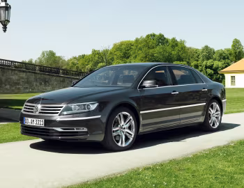 Volkswagen Phaeton V8 Long [Worldwide] '2010–16